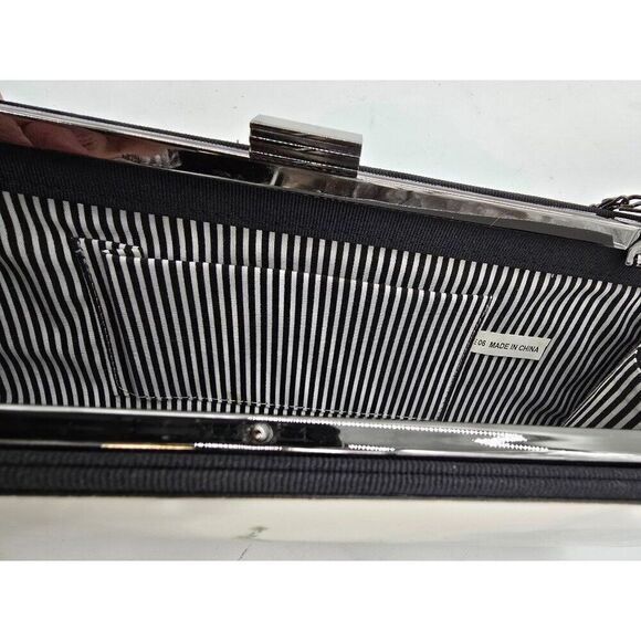 Prezzo Statue Of Liberty Clutch Bag With Chain Strap & Striped Interior - Picture 6 of 6